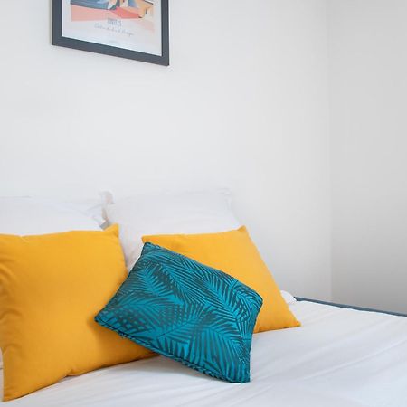 L'Appartement Des Ducs Avec Baignoire Double Nantes Luaran gambar
